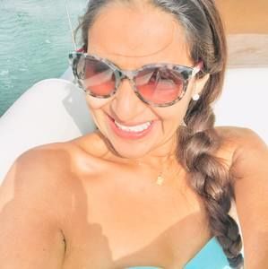 Meet your Posher, Isa